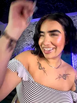 Snapshot of Scarlett-LS chatting on December 2025 02:10:02 AM Scarlett-LS online show from December 2025 02:10:02 AM