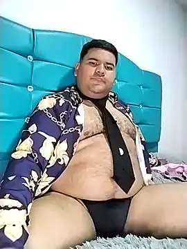 Snapshot of oscarshow24 chatting on February 2025 11:35:01 PM oscarshow24 online show from February 2025 11:35:01 PM