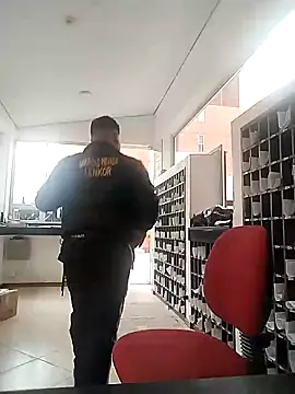 Snapshot of oscarshow24 chatting on February 2025 09:48:01 PM oscarshow24 online show from February 2025 09:48:01 PM