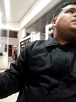 Snapshot of oscarshow24 chatting on February 2025 02:10:02 AM oscarshow24 online show from February 2025 02:10:02 AM