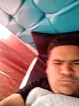 Snapshot of oscarshow24 chatting on March 2025 05:18:01 PM oscarshow24 online show from March 2025 05:18:01 PM