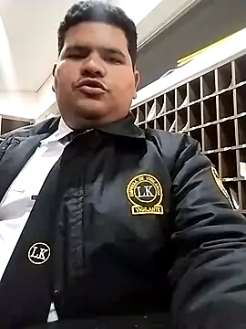 Snapshot of oscarshow24 chatting on March 2025 05:00:02 AM oscarshow24 online show from March 2025 05:00:02 AM