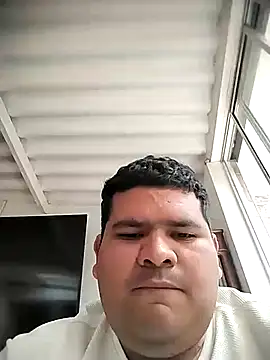 Snapshot of oscarshow24 chatting on September 2025 06:35:02 PM oscarshow24 online show from September 2025 06:35:02 PM