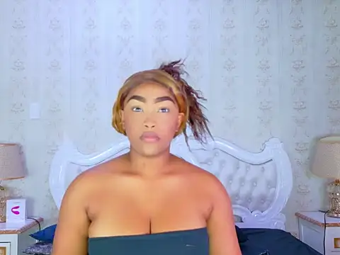 TianahGlow online show from September 2025 07:49:01 PM