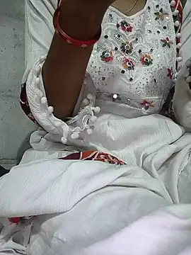 Snapshot of lovely----bhabhi chatting on December 2025 03:54:02 PM lovely----bhabhi online show from December 2025 03:54:02 PM