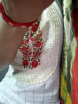 Snapshot of lovely----bhabhi chatting on December 2025 04:02:02 PM lovely----bhabhi online show from December 2025 04:02:02 PM