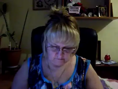 Snapshot of Violet5364 chatting on March 2025 07:16:02 PM Violet5364 online show from March 2025 07:16:02 PM