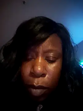 Snapshot of Jazmine-Valentine chatting on October 2025 04:31:01 AM Jazmine-Valentine online show from October 2025 04:31:01 AM