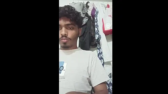 Snapshot of Harsh424242 chatting on March 2025 08:41:02 AM Harsh424242 online show from March 2025 08:41:02 AM