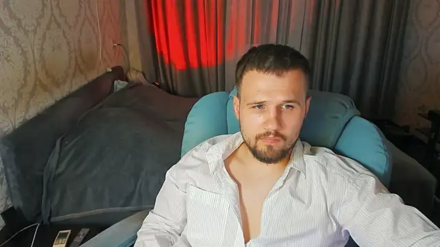Snapshot of Vladik_b chatting on May 2026 06:57:02 PM Vladik b online show from May 2026 06:57:02 PM