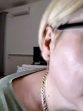 Pumabionda online show from January 2026 05:29:02 PM