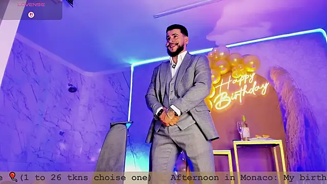 DickGriffith  online show from November 2025 01:47:02 PM