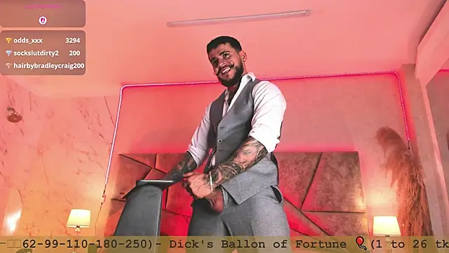 DickGriffith  online show from November 2025 08:23:02 PM