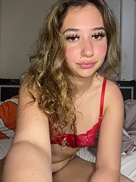 Snapshot of angelicasn0w chatting on March 2025 03:44:02 AM angelicasn0w online show from March 2025 03:44:02 AM