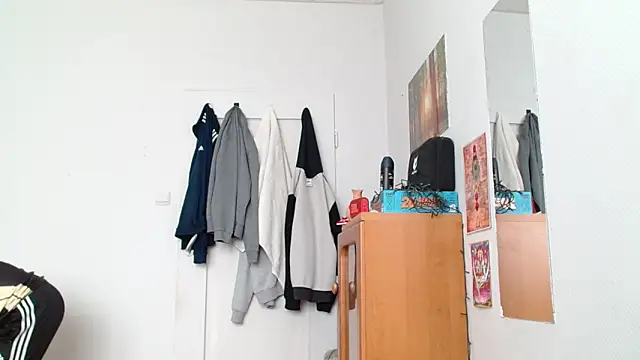 OskarBreno online show from May 2026 04:26:02 PM