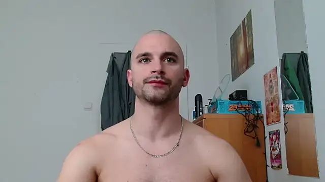 OskarBreno online show from May 2026 02:33:01 PM