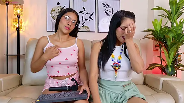 mom teachsex online show from October 2025 02:14:02 PM
