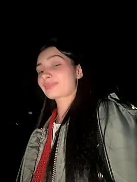 lunalovelee online show from September 2025 01:27:01 PM