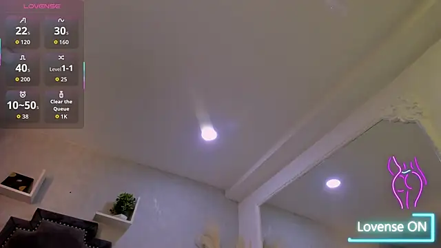 Snapshot of EmiliaRose_ chatting on January 2026 08:34:01 PM EmiliaRose online show from January 2026 08:34:01 PM