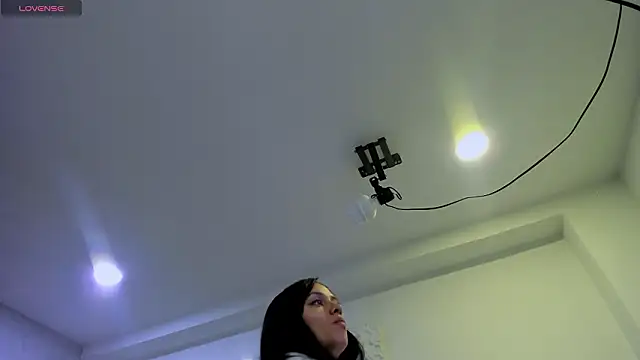 Snapshot of EmiliaRose_ chatting on February 2026 08:58:01 PM EmiliaRose online show from February 2026 08:58:01 PM