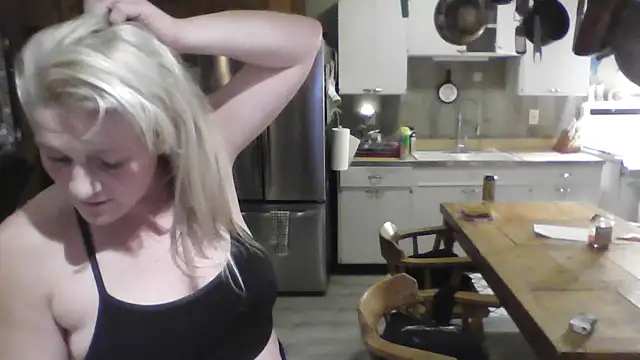 MathematicsLover69 online show from January 2026 12:59:01 AM