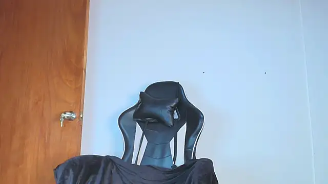 Snapshot of natasha_steele chatting on November 2025 09:16:02 PM natasha steele online show from November 2025 09:16:02 PM