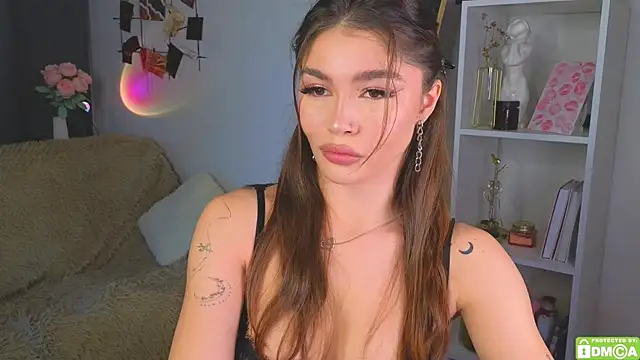 Caroline  Brown online show from October 2025 04:10:02 AM