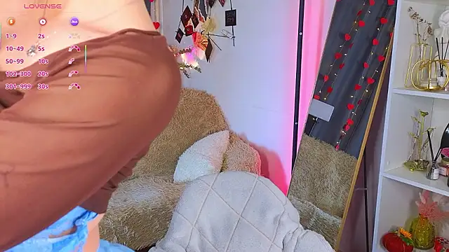 Caroline  Brown online show from March 2026 05:54:02 AM