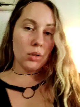 Mona Plus online show from March 2025 12:15:02 PM