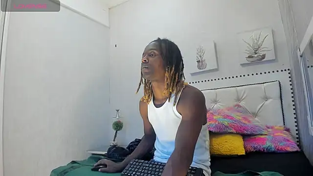 LooganX online show from September 2025 12:55:02 AM
