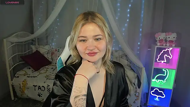 Snapshot of MargoBryan chatting on February 2025 09:22:01 PM MargoBryan online show from February 2025 09:22:01 PM