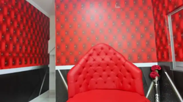 Snapshot of Layla_palmer chatting on February 2025 10:23:02 AM Layla palmer online show from February 2025 10:23:02 AM