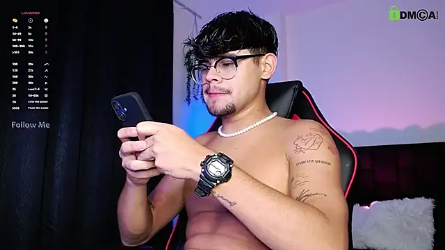 Snapshot of isaac-saenz chatting on September 2025 11:19:01 PM isaac-saenz online show from September 2025 11:19:01 PM