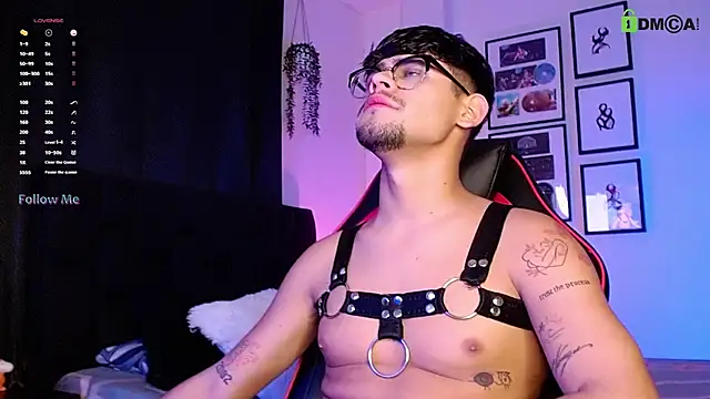 Snapshot of isaac-saenz chatting on November 2025 10:10:02 PM isaac-saenz online show from November 2025 10:10:02 PM