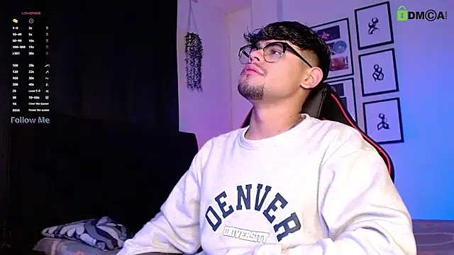 Snapshot of isaac-saenz chatting on November 2025 09:46:02 PM isaac-saenz online show from November 2025 09:46:02 PM