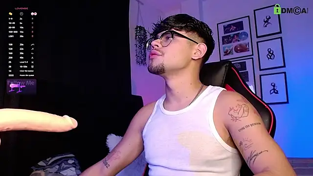 Snapshot of isaac-saenz chatting on November 2025 09:14:02 PM isaac-saenz online show from November 2025 09:14:02 PM