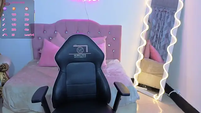 Snapshot of LUDO_KITTY_TAY chatting on October 2025 03:05:02 AM LUDO KITTY TAY online show from October 2025 03:05:02 AM