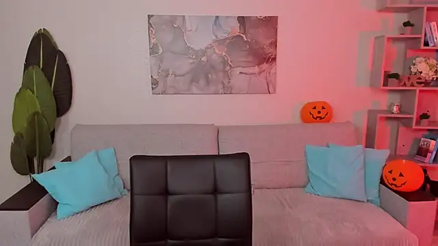 GabriellaMays online show from November 2025 05:07:02 AM