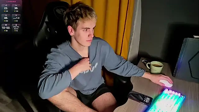 Snapshot of EdwinBlaze chatting on February 2025 05:11:02 PM EdwinBlaze online show from February 2025 05:11:02 PM