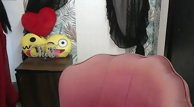 Snapshot of jenifermedow chatting on March 2025 09:01:02 AM jenifermedow online show from March 2025 09:01:02 AM