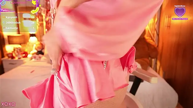 Snapshot of Julieta_priv chatting on February 2026 02:47:01 PM Julieta priv online show from February 2026 02:47:01 PM