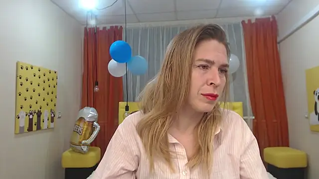 TessaDaybreak online show from September 2025 06:37:02 AM