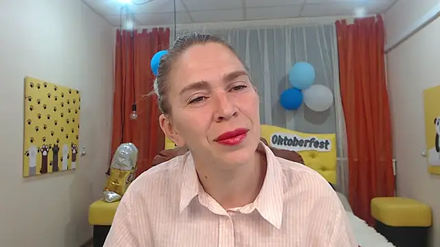 TessaDaybreak online show from September 2025 06:29:02 AM