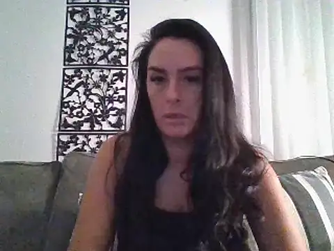 Snapshot of Layla_Gilf_Mae chatting on March 2025 09:13:01 PM Layla Gilf Mae online show from March 2025 09:13:01 PM