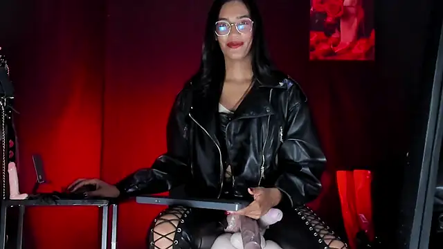 Aleshkastone online show from April 2026 04:46:01 AM