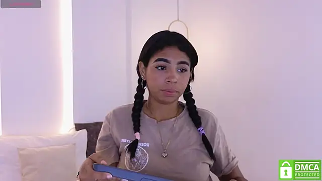 Snapshot of Lana_Starlett chatting on October 2025 03:35:01 AM Lana Starlett online show from October 2025 03:35:01 AM