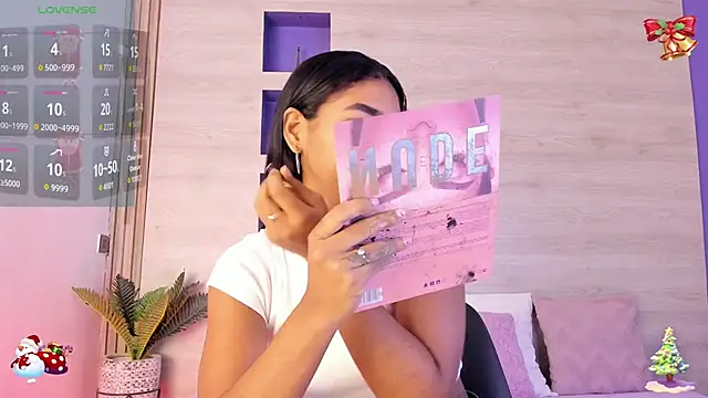 Snapshot of Lana_Starlett chatting on November 2025 03:31:01 AM Lana Starlett online show from November 2025 03:31:01 AM