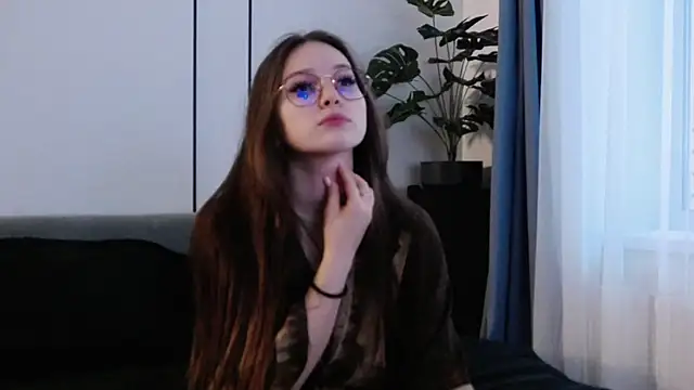 -Amora online show from January 2026 12:20:02 PM