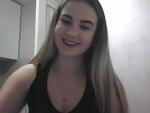 Snapshot of GoddessTenderness chatting on February 2025 01:31:02 AM GoddessTenderness online show from February 2025 01:31:02 AM