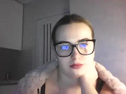 Snapshot of GoddessTenderness chatting on February 2025 06:37:01 PM GoddessTenderness online show from February 2025 06:37:01 PM